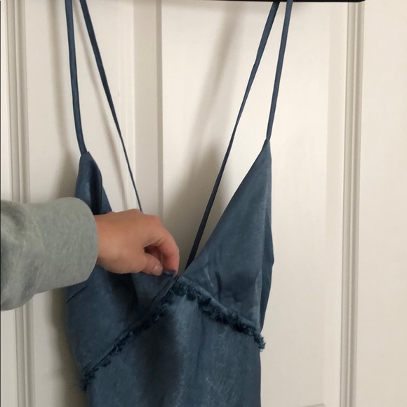 Pretty blue dress - Picture 4 of 8